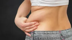 Ako sa zbaviť tuku na bruchu a bokoch: trojfázový plán, ktorý naozaj funguje.